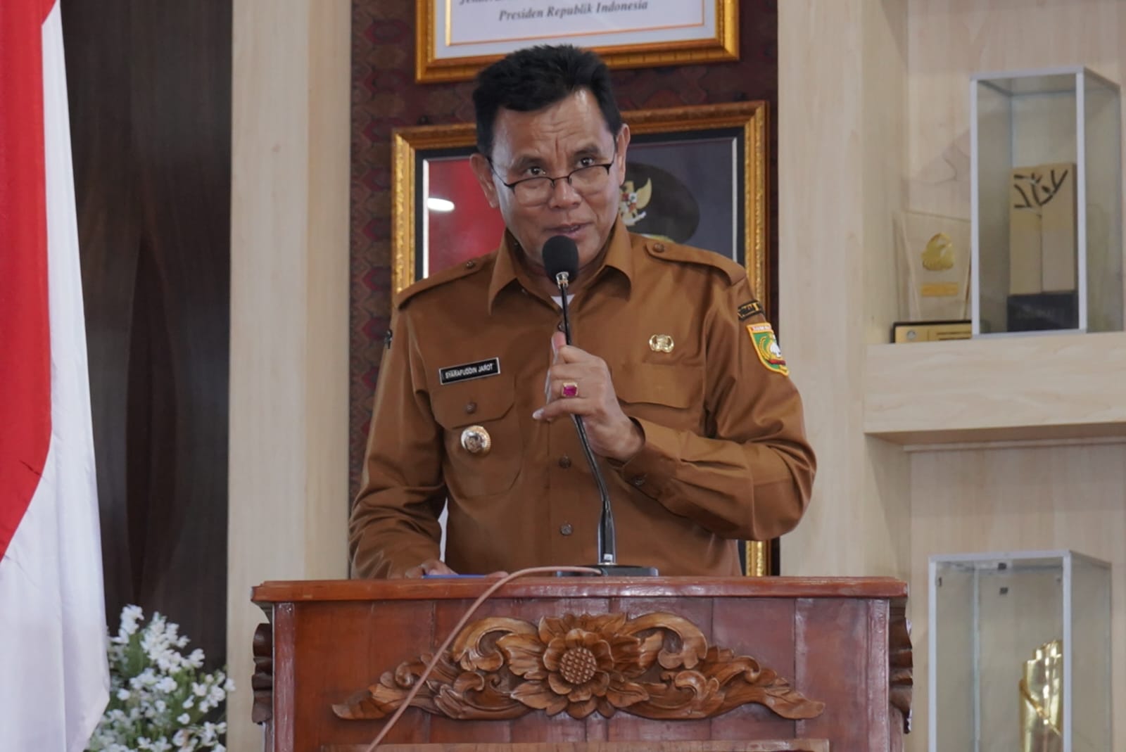 Pilkades Serentak 2026 di Sumbawa Dimulai, Bupati Jarot Tekankan Profesionalisme Panitia