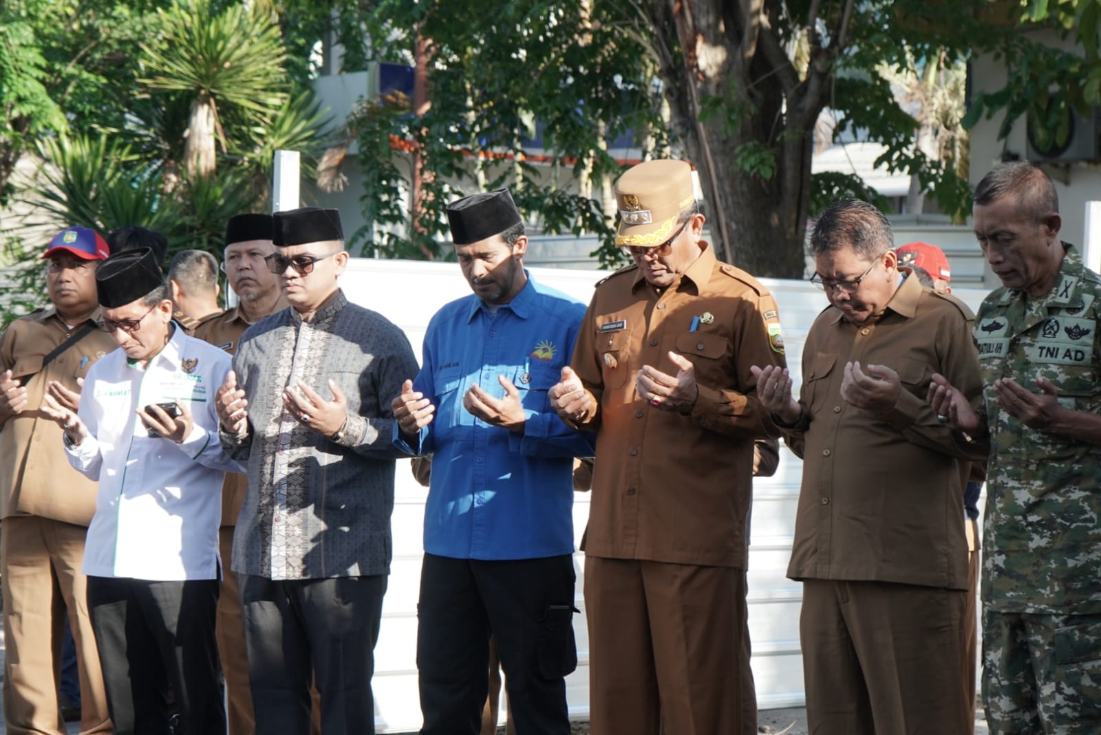 Peletakan Batu Pertama Masjid Kantor Bupati, Wujud Komitmen Pemkab Sumbawa Perkuat Pembinaan Spiritual